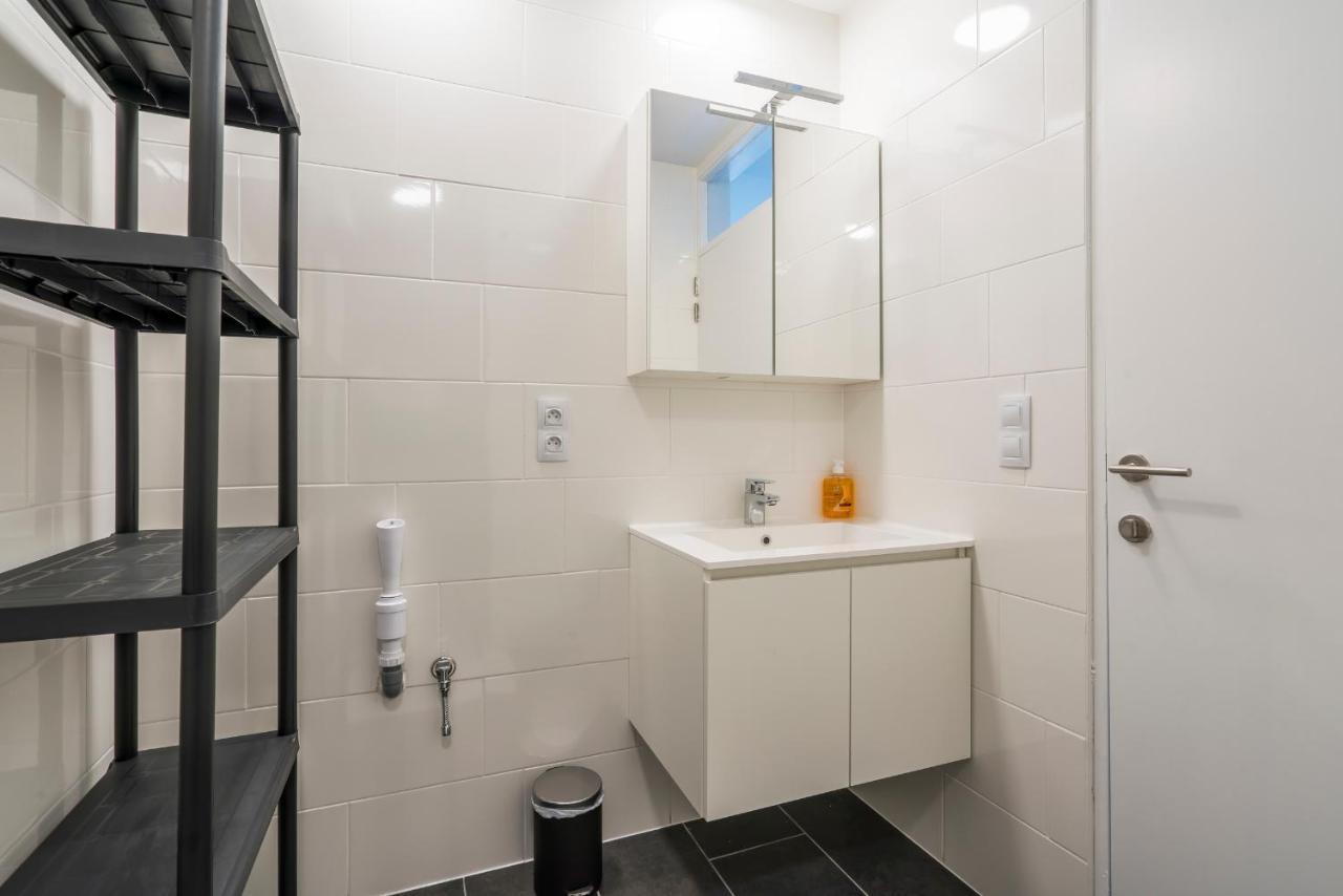 Cosy Living W Parking, Athletic Field, Playground, Bike Storage Apartment *